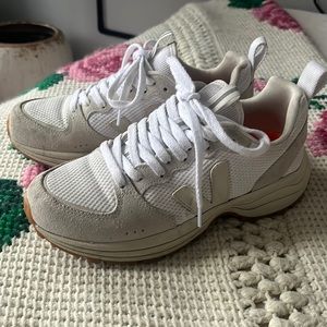 Veja Venturi Trainer Sneakers